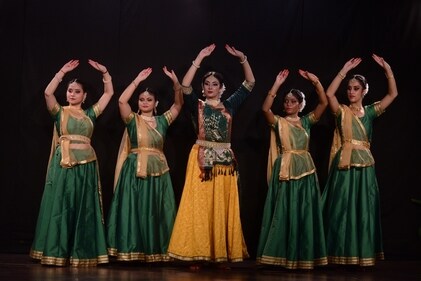 The event is curated by the young and dynamic Kathak dancer, Shinjini Kulkarni, who is the granddaughter of Pt. Birju Maharaj,