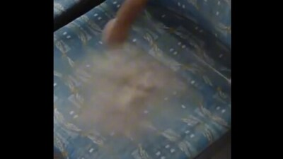 Snapshot of the dust coming out of the bus seat. (Instagram/@_likealeaf) Snapshot of the dust coming out of the bus seat. (Instagram/@_likealeaf)