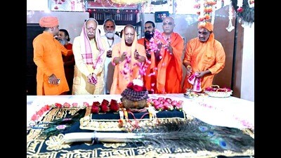 RSS chief Mohan Bhagwat and U.P. chief minister Yogi Adityanath at an event in Haryana’s Rohtak on October 12. (Sourced) RSS chief Mohan Bhagwat and U.P. chief minister Yogi Adityanath at an event in Haryana’s Rohtak on October 12. (Sourced)