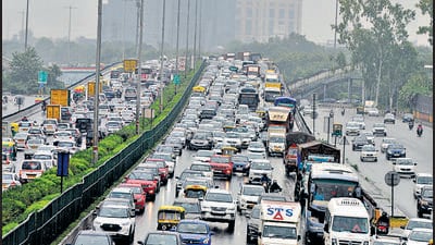 The stretch from Hero Honda Chowk to Kherki Daula is 6km long and has developed several large potholes and bitumen surface has been eroded, making it difficult for commuters to drive on it. (HT Photo) The stretch from Hero Honda Chowk to Kherki Daula is 6km long and has developed several large potholes and bitumen surface has been eroded, making it difficult for commuters to drive on it. (HT Photo)