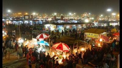Tourism department officials said the target is to set up 1,000 stalls of various products from across UP, besides stalls of handicrafts and artisans from various parts of the country. (File Photo/Sourced) Tourism department officials said the target is to set up 1,000 stalls of various products from across UP, besides stalls of handicrafts and artisans from various parts of the country. (File Photo/Sourced)