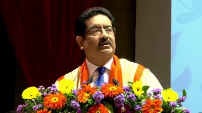 Kumar Birla: He is an Indian billionaire Industrialist, philanthropist, and the chairman of the Aditya Birla Group who has a net worth of $17.5 billion.&nbsp; (YouTube/@IIT Bombay Official Channel)