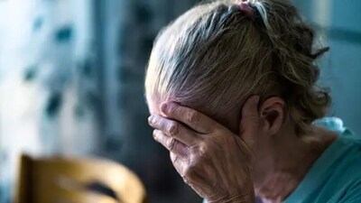 We often feel that we are helpless and drowning in our own sadness. The sense of hopelessness can be extremely strong and impactful. (Unsplash) We often feel that we are helpless and drowning in our own sadness. The sense of hopelessness can be extremely strong and impactful. (Unsplash)
