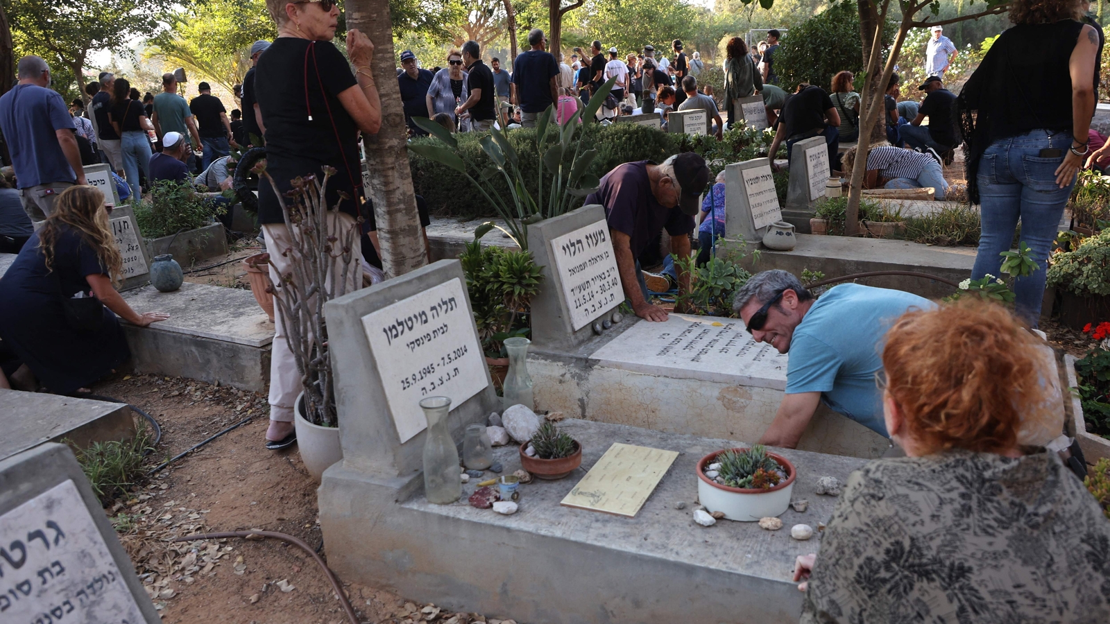 How a WhatsApp group became a lifeline amidst Hamas attack near the Gaza border | World News - Vimarsana News