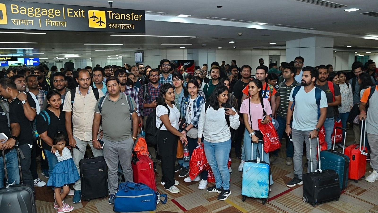 'Bharat mata ki jai' chants echo as stranded Indians return from Israel. Watch | Latest News India - Vimarsana News