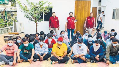 The suspects in police custody. (HT Photo) The suspects in police custody. (HT Photo)