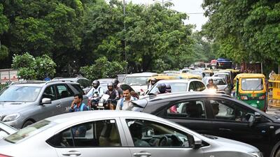 Traffic movement will be regulated from 5am to 10am on Sunday for the half marathon. (HT PHOTO) Traffic movement will be regulated from 5am to 10am on Sunday for the half marathon. (HT PHOTO)