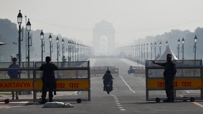 The air quality in the national capital was categorized as 'moderate' on Friday morning, according to the System of Air Quality and Weather Forecasting and Research (SAFAR-India). (HT Photo/Raj K Raj) The air quality in the national capital was categorized as 'moderate' on Friday morning, according to the System of Air Quality and Weather Forecasting and Research (SAFAR-India). (HT Photo/Raj K Raj)