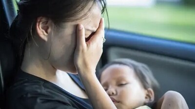 Signs of mom anxiety; tips to heal (Unsplash) Signs of mom anxiety; tips to heal (Unsplash)