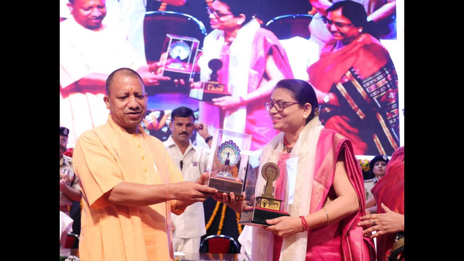 Telted Ritu ‘Women scientists chose Chandrayaan-3 moon landing spot’ - Hindustan Times