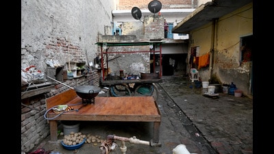 The accident transpired as Ranbir Kumar, a 24-year-old from Salarpur, was setting up his food cart to prepare samosas in a narrow street within the village, which houses a dozen residences. (Sunil Ghosh/HT Photo) The accident transpired as Ranbir Kumar, a 24-year-old from Salarpur, was setting up his food cart to prepare samosas in a narrow street within the village, which houses a dozen residences. (Sunil Ghosh/HT Photo)