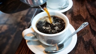 A group of researchers examined whether drinking an extra cup of coffee a day – or adding sugar, cream or a non-dairy alternative – resulted in more or less weight gain than those who didn’t adjust their intake. (Unsplash) A group of researchers examined whether drinking an extra cup of coffee a day – or adding sugar, cream or a non-dairy alternative – resulted in more or less weight gain than those who didn’t adjust their intake. (Unsplash)