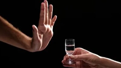 Moderate alcohol consumption: If you drink, do so in moderation or consider quitting altogether. Alcohol can exacerbate fatty liver. (Unsplash) Moderate alcohol consumption: If you drink, do so in moderation or consider quitting altogether. Alcohol can exacerbate fatty liver. (Unsplash)