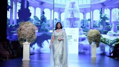 Parineeti looked lovely in the ivory saree and her choora which went well with her ramp look. She was all smiles as she gracefully walked the ramp on Saturday. Parineeti looked lovely in the ivory saree and her choora which went well with her ramp look. She was all smiles as she gracefully walked the ramp on Saturday.