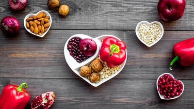 Dietary adjustments: Opt for a balanced diet rich in fruits, vegetables, whole grains, and lean proteins. Limit sugar, processed foods, and saturated fats. (Freepik) Dietary adjustments: Opt for a balanced diet rich in fruits, vegetables, whole grains, and lean proteins. Limit sugar, processed foods, and saturated fats. (Freepik)