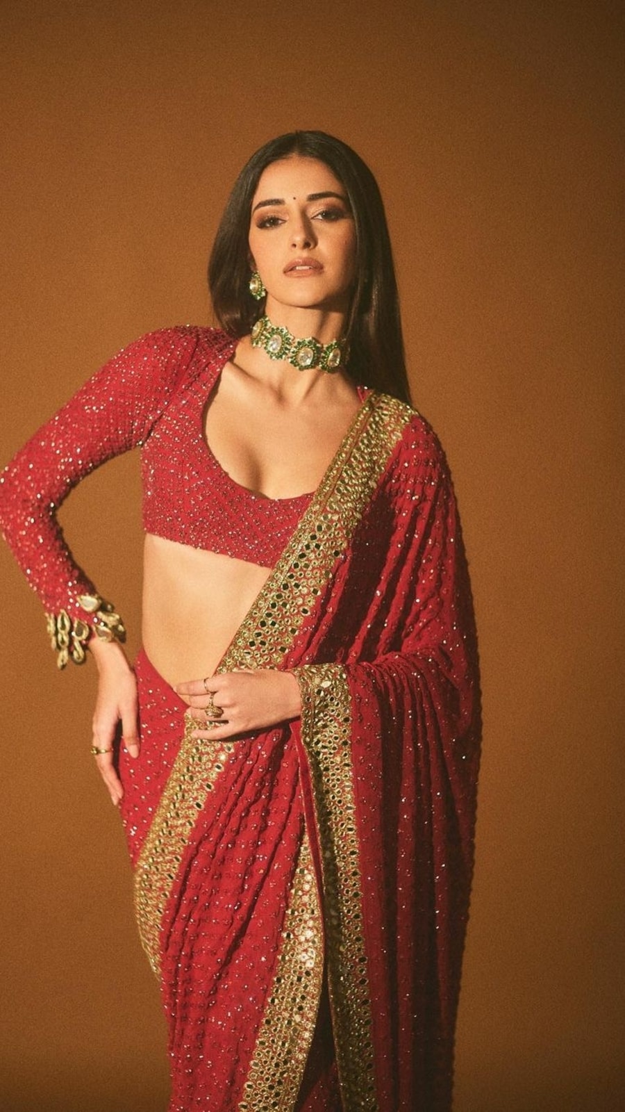 ananya_panday_red_sraee