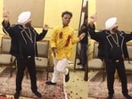 Daler Mehndi and IShowSpeed dancing to the song Tunak Tunak Tun. 