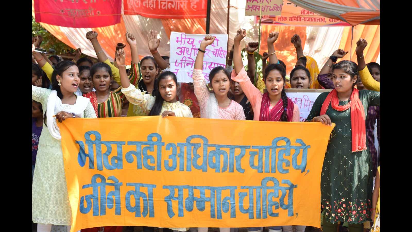 Girls take out rally against female foeticide, dowry & child marriage - Vimarsana News