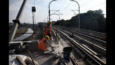 According to the Maha Metro the power supply work to run the metro on the entire 33.2 km route has been completed and that MSEDCL has taken power from three grids for continuous supply. (HT PHOTO) According to the Maha Metro the power supply work to run the metro on the entire 33.2 km route has been completed and that MSEDCL has taken power from three grids for continuous supply. (HT PHOTO)