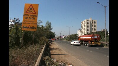 As per officials, to prevent further accidents, special squads of RTO will now be patrolling the Satara highway between Pune and Kolhapur 24/7. (HT PHOTO)