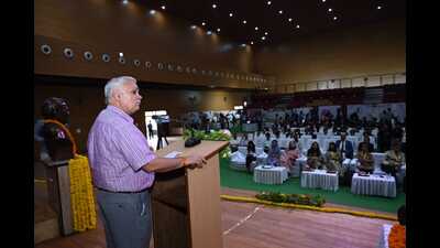 Uttar Pradesh chief secretary Durga Shankar Mishra addressing at AKTU in Lucknow on Sunday. (Sourced)