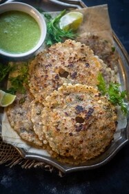 Sabudana Thalipeeth (Pinterest) Sabudana Thalipeeth (Pinterest)