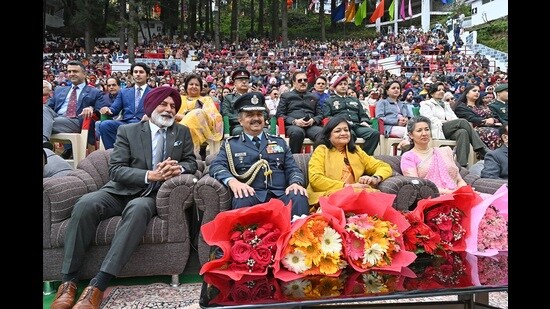 Chief of Air Staff, Air Chief Marshal VR Chaudhari (second from left), with others during the Founder’s Day celebrations at Dalhousie Public School on Sunday. (HT Photo)