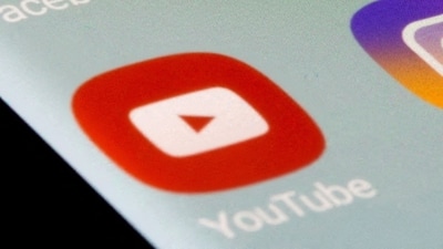 Facebook, TikTok, Twitter, YouTube and Instagram apps are seen on a smartphone in this illustration. (REUTERS)