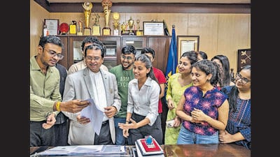 Mumbai, India - Oct. 12, 2023: Maharashtra National Law University team who helps pro bono draft and notarise living will in Mumbai, India, on Thursday, October 12, 2023. (Photo by Satish Bate/ Hindustan Times) (HT PHOTO) Mumbai, India - Oct. 12, 2023: Maharashtra National Law University team who helps pro bono draft and notarise living will in Mumbai, India, on Thursday, October 12, 2023. (Photo by Satish Bate/ Hindustan Times) (HT PHOTO)