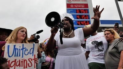 NEW YORK, NEW YORK - AUGUST 04: People gather at a memorial for O�Shae Sibley on August 04, 2023 in New York City. Spencer Platt/Getty Images/AFP (Photo by SPENCER PLATT / GETTY IMAGES NORTH AMERICA / Getty Images via AFP) (Getty Images via AFP) NEW YORK, NEW YORK - AUGUST 04: People gather at a memorial for O�Shae Sibley on August 04, 2023 in New York City. Spencer Platt/Getty Images/AFP (Photo by SPENCER PLATT / GETTY IMAGES NORTH AMERICA / Getty Images via AFP) (Getty Images via AFP)