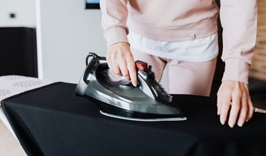 Amazon Sale 2023 is offering attractive discounts on steam irons and handheld garment steamers. (Pexels) Amazon Sale 2023 is offering attractive discounts on steam irons and handheld garment steamers. (Pexels)