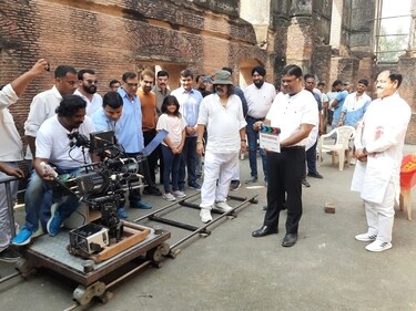 District magistrate, Lucknow, Surya Pal Gangwar giving the mahurat shot at Residency. (Deep Saxena) District magistrate, Lucknow, Surya Pal Gangwar giving the mahurat shot at Residency. (Deep Saxena)