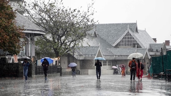 The state capital witnessed overcast conditions as rains lashed the city as well as Solan.&nbsp;(PTI)