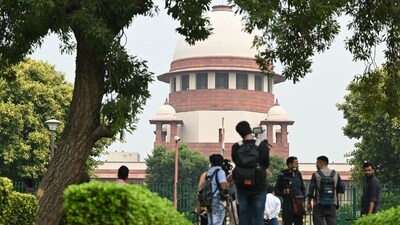 Journalists gather at the courtyard of the Supreme Court of India in New Delhi on October 17, ahead of the ruling on same-sex marriages. (AFP) Journalists gather at the courtyard of the Supreme Court of India in New Delhi on October 17, ahead of the ruling on same-sex marriages. (AFP)