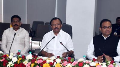 India has so far brought back around 1,000 to 1,200 of the 20,000 Indians in Israel and the government has mapped those still in the Middle East country, said minister V Muraleedharan (centre) at a review meeting in Pune. (HT) India has so far brought back around 1,000 to 1,200 of the 20,000 Indians in Israel and the government has mapped those still in the Middle East country, said minister V Muraleedharan (centre) at a review meeting in Pune. (HT)