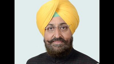 Leader of Opposition Partap Singh Bajwa on Tuesday accused the Aam Aadmi Party’s Rajya Sabha MP from Punjab Sandeep Pathak of adopting “double standards” on the Sutlej Yamuna Link (SYL) canal issue, which has been a bone of contention between Punjab and Haryana. (HT File Photo)