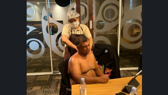 Tony Fernandes shared this picture on LinkedIn. (LinkedIn/@Tony Fernandes )