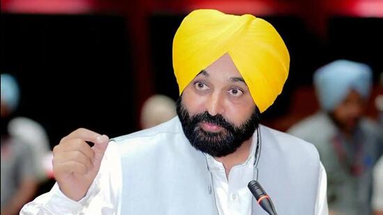 Punjab CM Bhagwant Mann is also joining nearly 40,000 students who are gathering at the Golden Temple to pray and pledge against drug menace. (HT File Photo)