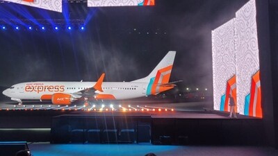 Air India Express' new brand identity unveiled at a ceremony in Mumbai Airport on Wednesday. (HT Photo/Yogesh Naik) Air India Express' new brand identity unveiled at a ceremony in Mumbai Airport on Wednesday. (HT Photo/Yogesh Naik)