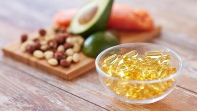 "Your diet can be a secret weapon for mental well-being. Nutrients play a pivotal role in promoting good mental health and reducing anxiety," says Nutritionist Lovneet Batra in her recent Instagram post. (Shutterstock) "Your diet can be a secret weapon for mental well-being. Nutrients play a pivotal role in promoting good mental health and reducing anxiety," says Nutritionist Lovneet Batra in her recent Instagram post. (Shutterstock)