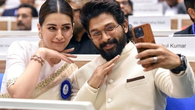 Allu Arjun takes a selfie with Kriti Senon as both of them do his popular Pushpa gesture for the camera. Allu is the first Telugu actor to win the Best Actor award at the 69th National Film Awards. (ANI) Allu Arjun takes a selfie with Kriti Senon as both of them do his popular Pushpa gesture for the camera. Allu is the first Telugu actor to win the Best Actor award at the 69th National Film Awards. (ANI)