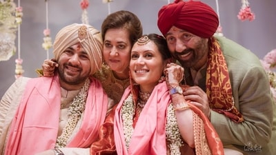Sunny Deol with his family members. Sunny Deol with his family members.