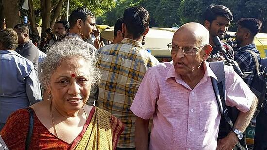 Soumya Vishwanathan’s parents Madhavi and MK Vishwanathan on Wednesday. (PTI)