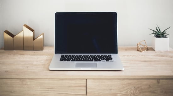 Amazon Sale: Get attractive discounts on HP and Dell laptops. (Unsplash)