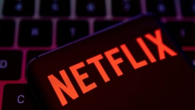 Smartphone with Netflix logo is placed on a keyboard in this illustration taken April 19, 2022. REUTERS/Dado Ruvic (REUTERS)