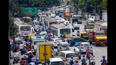Traffic jam on one side of the Mysuru Road as private vehicle drivers' call for a city-wide bandh over their various demands, in Bengaluru. (ANI) Traffic jam on one side of the Mysuru Road as private vehicle drivers' call for a city-wide bandh over their various demands, in Bengaluru. (ANI)