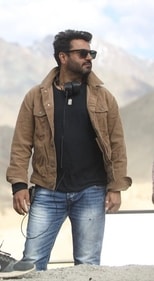 Vikas Bahl on the sets of Ganapath in Ladakh Vikas Bahl on the sets of Ganapath in Ladakh