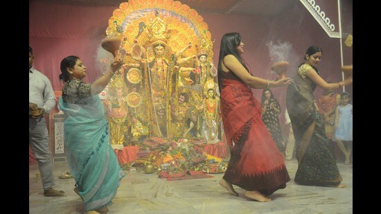 Bengali club’s century-long legacy illuminates Durga Puja’s grandeur (HT Photo)