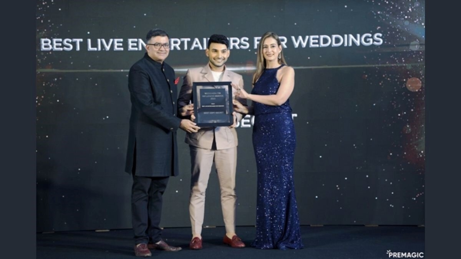 Bollywood Beats and Enchanting Emcees Steal the Spotlight at WeddingSutra Influencer Awards 2023 - Vimarsana News