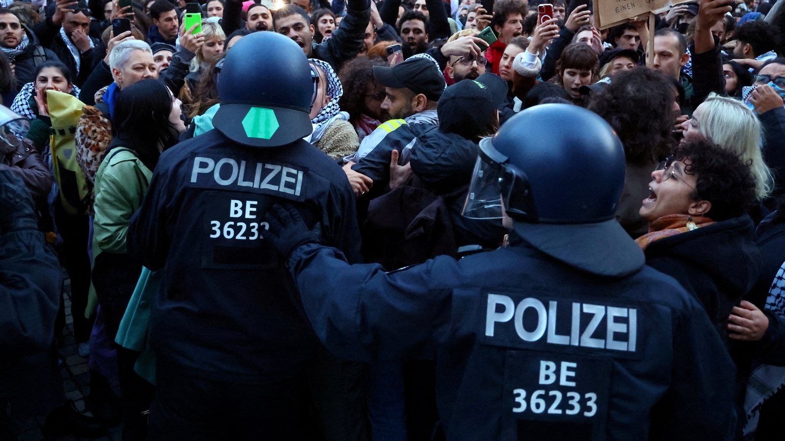 Israel-Hamas war fetches over 1,100 offences in Germany | World News - Vimarsana News